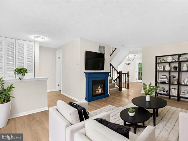 $439,999 | 557 Bay Dale Court, Arnold, MD 21012