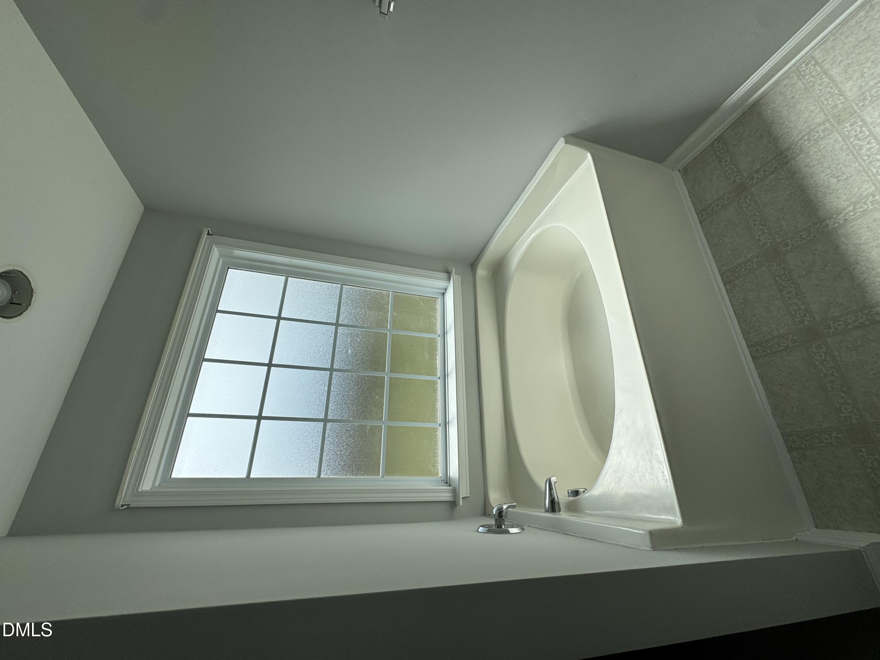 1417 Pleasant Quail Court Raleigh, NC 27603 - Photo 12 of 17 a view of a mirror