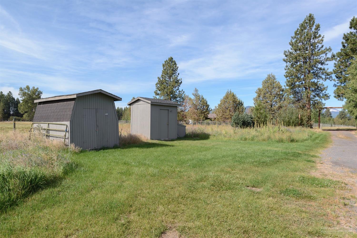 64460 Rock Springs Road Bend, OR 97703 - Photo 13 of 16 Additional Photo