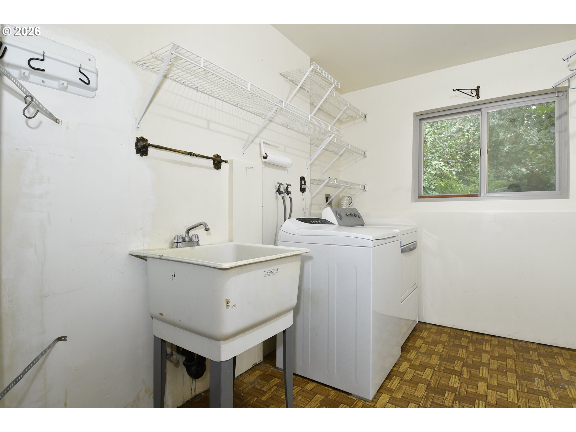 18031 Southeast 370th Avenue Sandy, OR 97055 - Photo 17 of 24 a utility room with sink dryer and washer