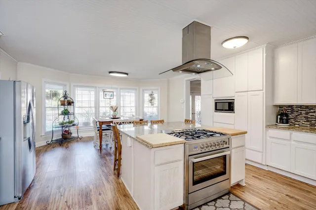 $895,000 | 10 Fox Creek Drive, North Augusta, SC 29860