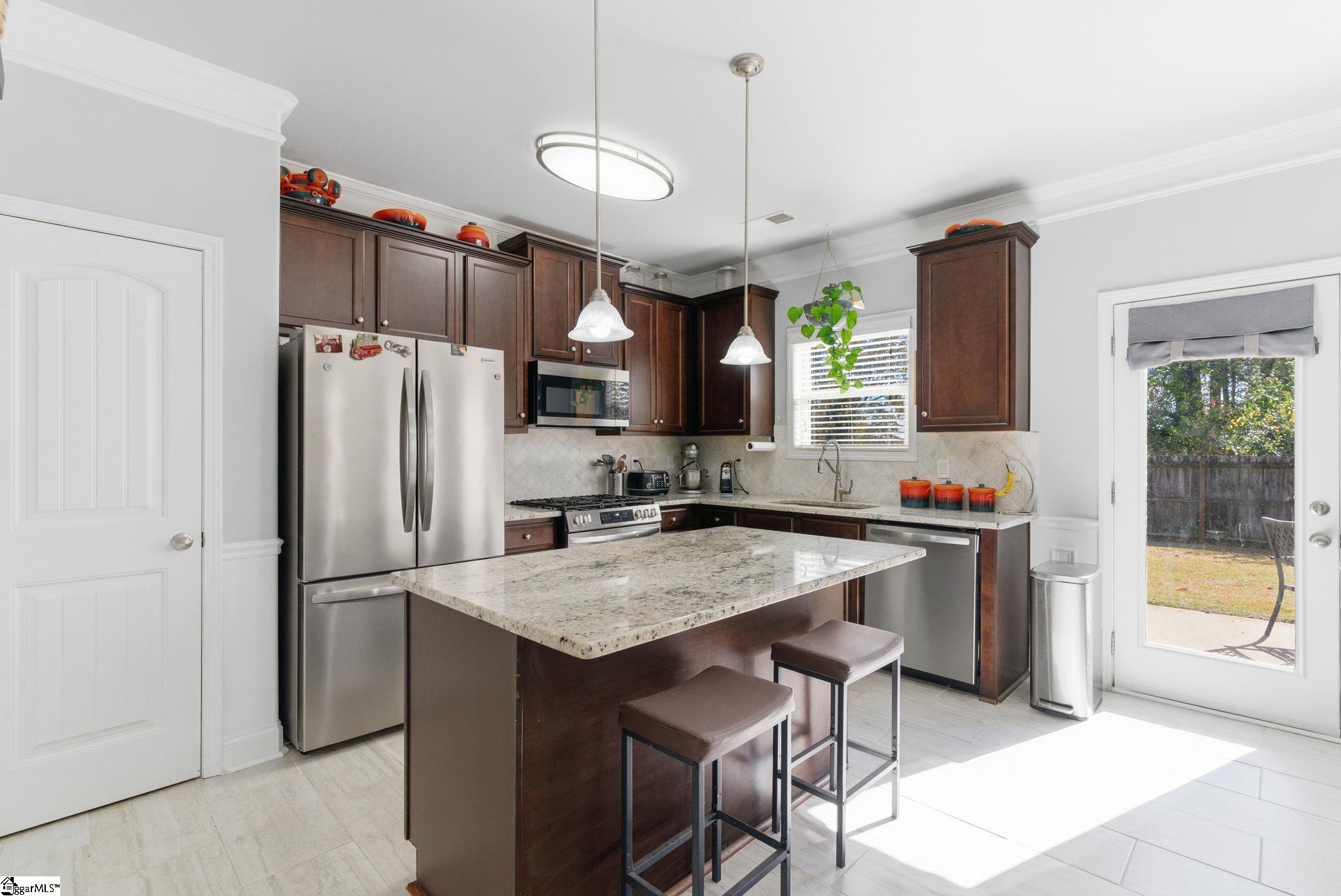 405 Kindletree Way Simpsonville, SC 29680 - Photo 12 of 46