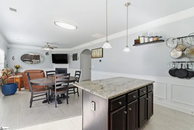 $324,900 | 405 Kindletree Way, Simpsonville, SC 29680