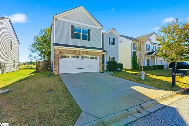 $324,900 | 405 Kindletree Way, Simpsonville, SC 29680