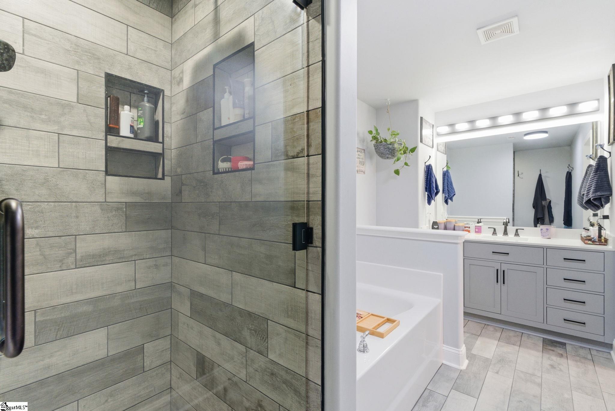 405 Kindletree Way Simpsonville, SC 29680 - Photo 24 of 46