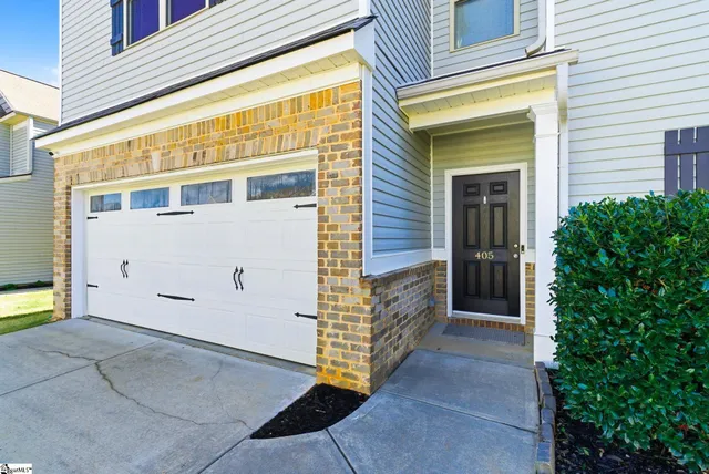 $324,900 | 405 Kindletree Way, Simpsonville, SC 29680