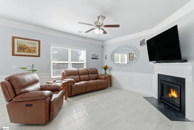 $324,900 | 405 Kindletree Way, Simpsonville, SC 29680