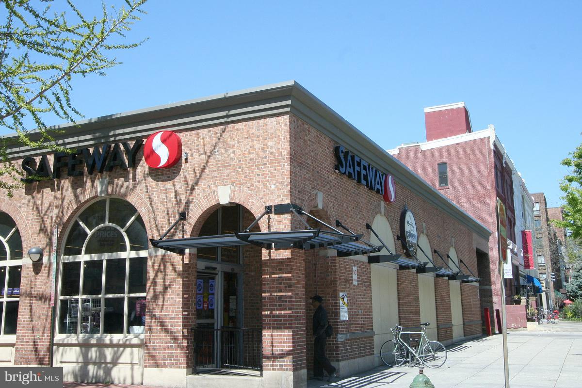 1 Scott Circle Northwest, Unit 20 Washington, DC 20036 - Photo 16 of 20 Safeway - 4.5 block walk