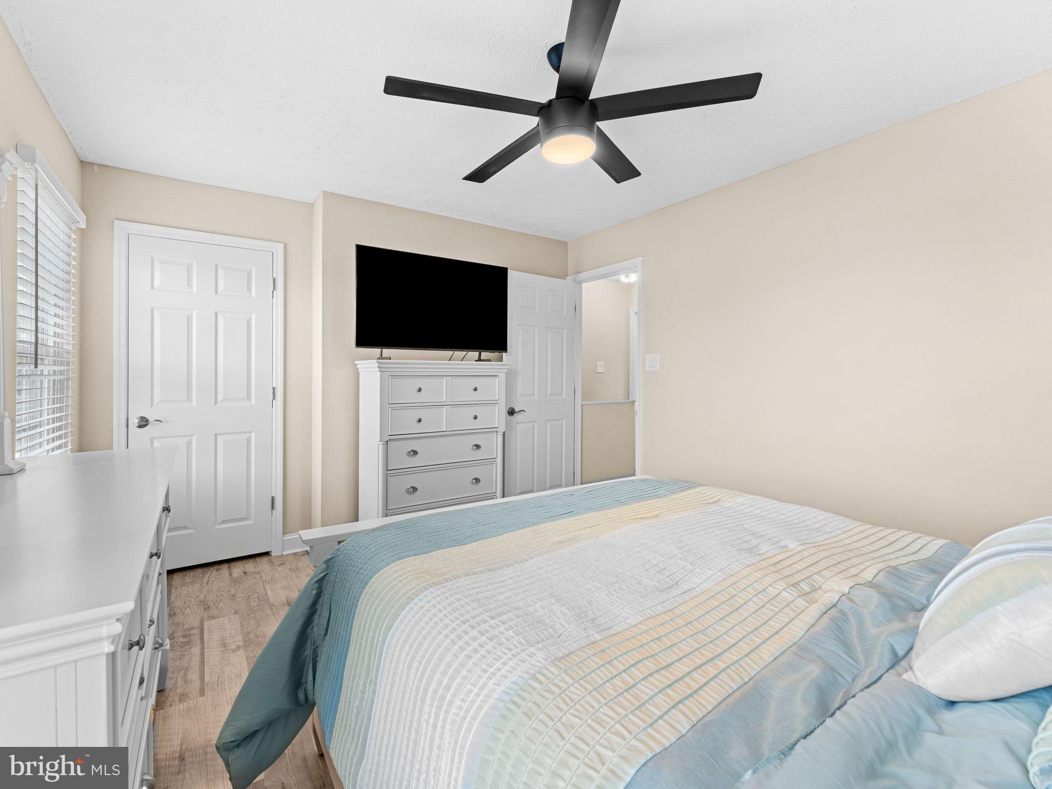 425 Glasgow Road Williamstown, NJ 08094 - Photo 24 of 53 Spacious 2nd Bedroom