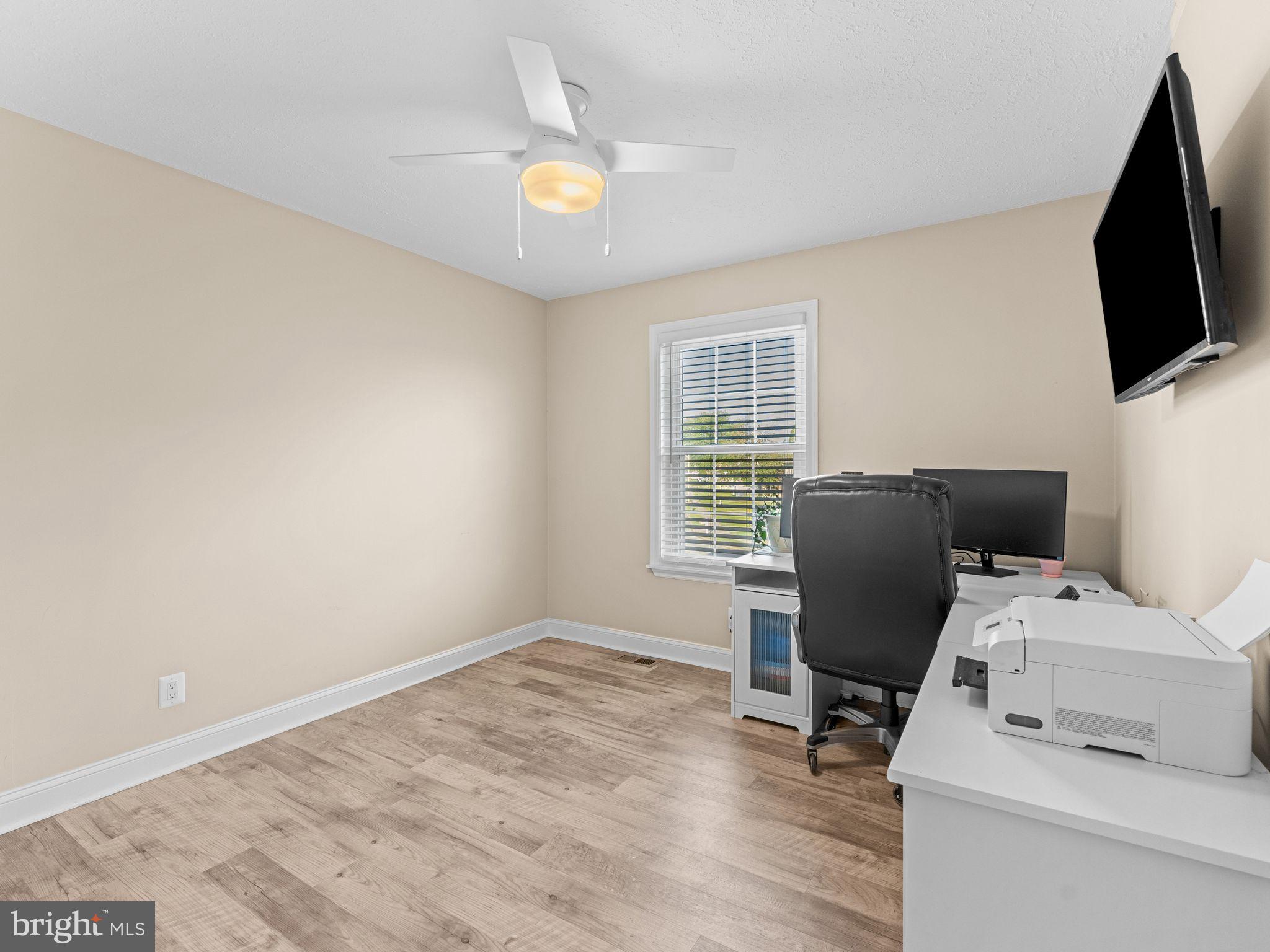 425 Glasgow Road Williamstown, NJ 08094 - Photo 26 of 53 Spacious 3rd Bedroom