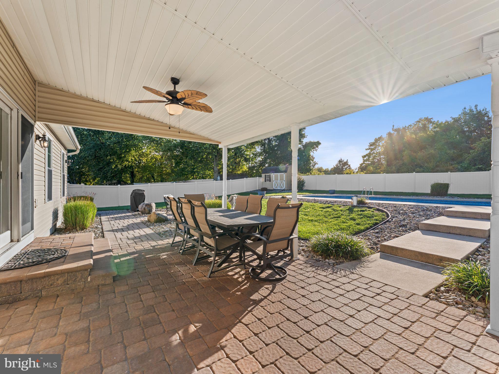 425 Glasgow Road Williamstown, NJ 08094 - Photo 35 of 53 Serene outdoor retreat with lush landscaping.