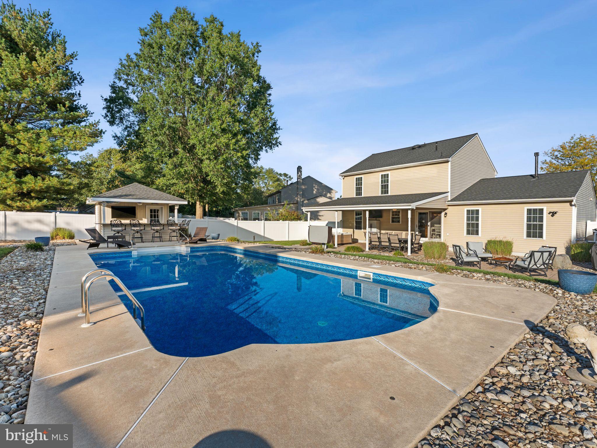 425 Glasgow Road Williamstown, NJ 08094 - Photo 41 of 53 Serene backyard oasis