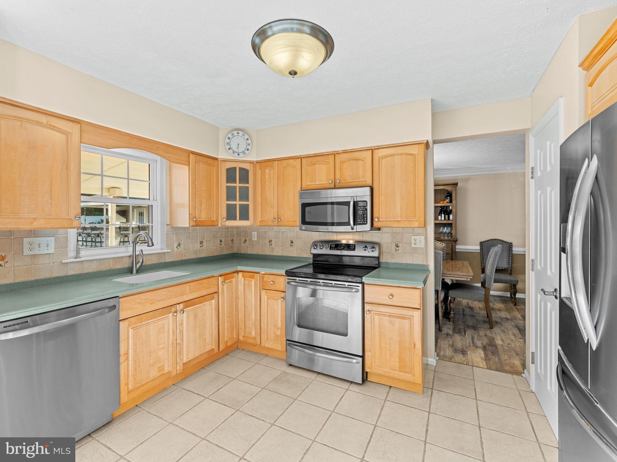 425 Glasgow Road Williamstown, NJ 08094 - Photo 6 of 53 Gallery Image 6