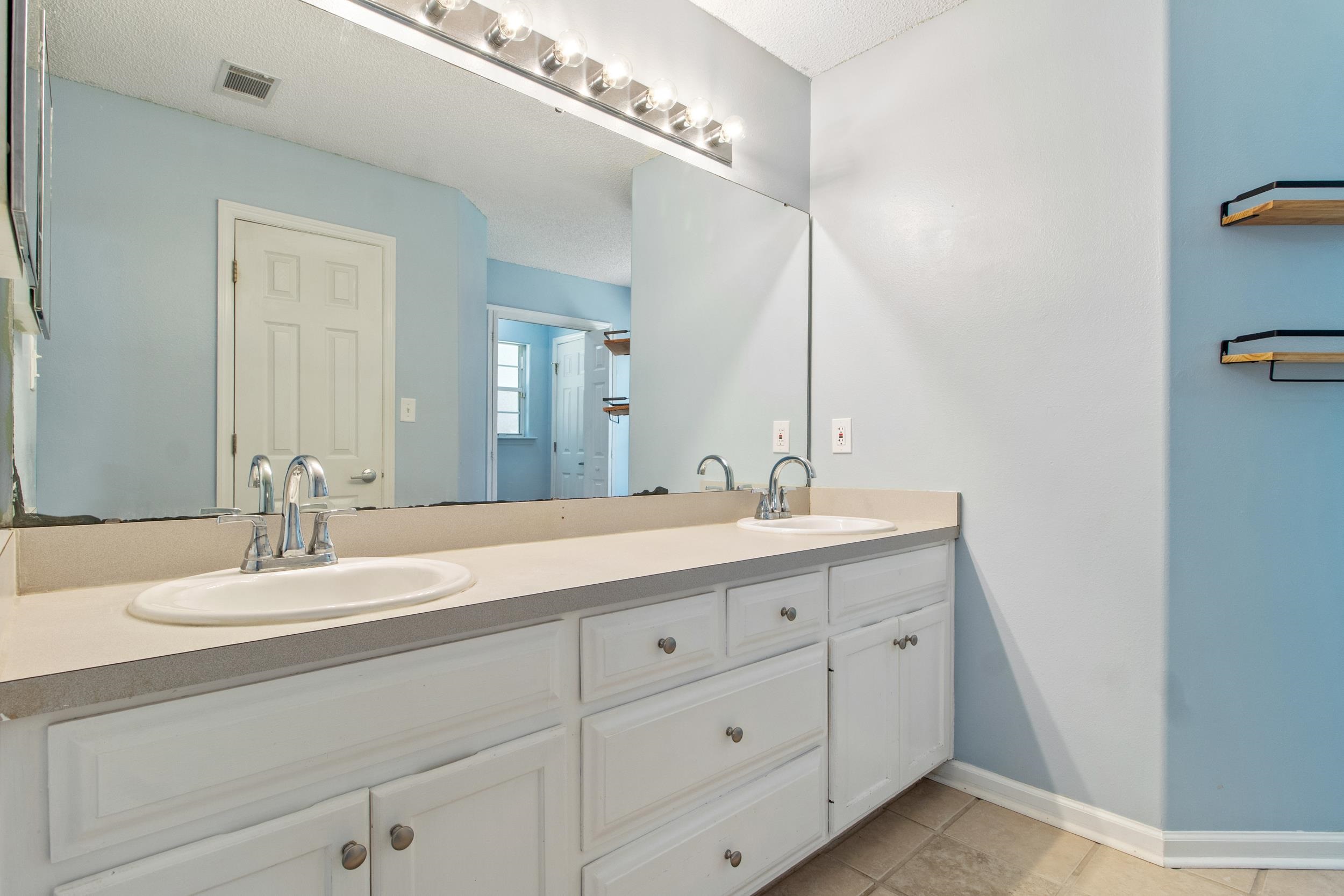 2253 Tuscavilla Road Tallahassee, FL 32312 - Photo 11 of 46