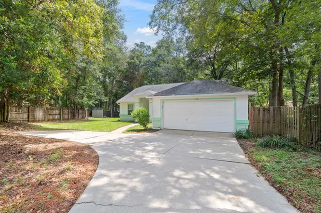 $290,000 | 2253 Tuscavilla Road, Tallahassee, FL 32312