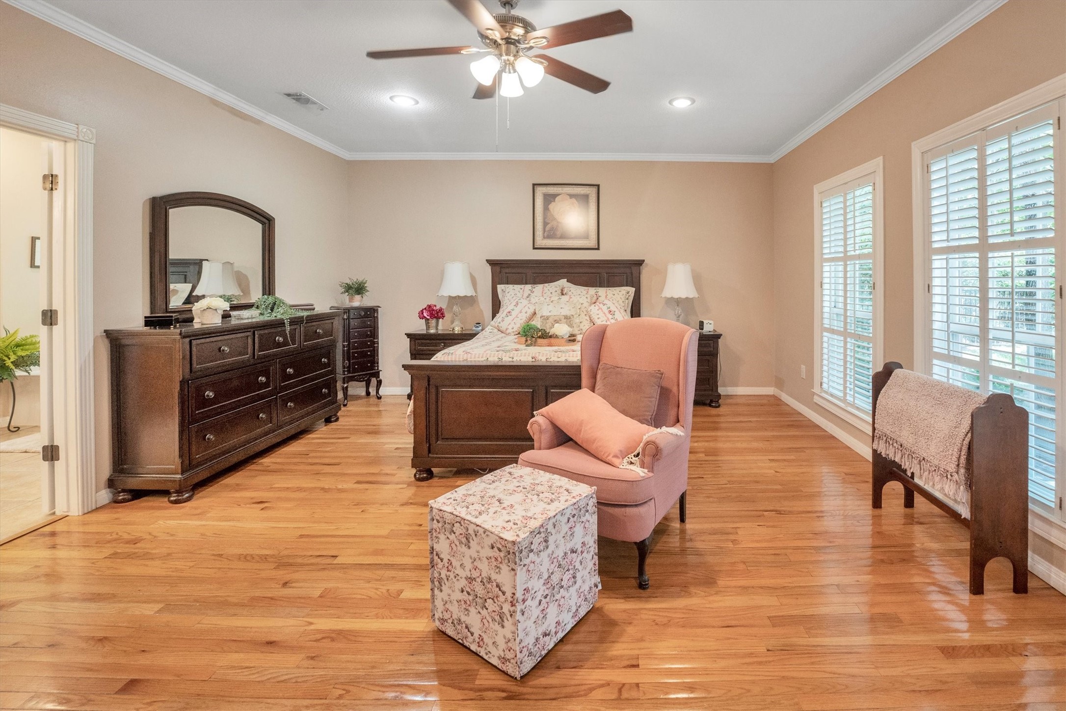24400 Pine Valley Point Blank, TX 77364 - Photo 25 of 50 a living room with furniture