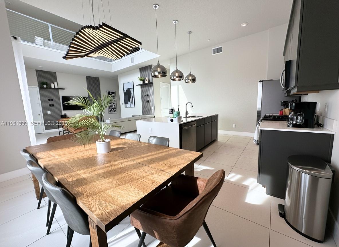 7760 Sandy Ridge Drive, Unit 206 Kissimmee, FL 34747 - Photo 3 of 18