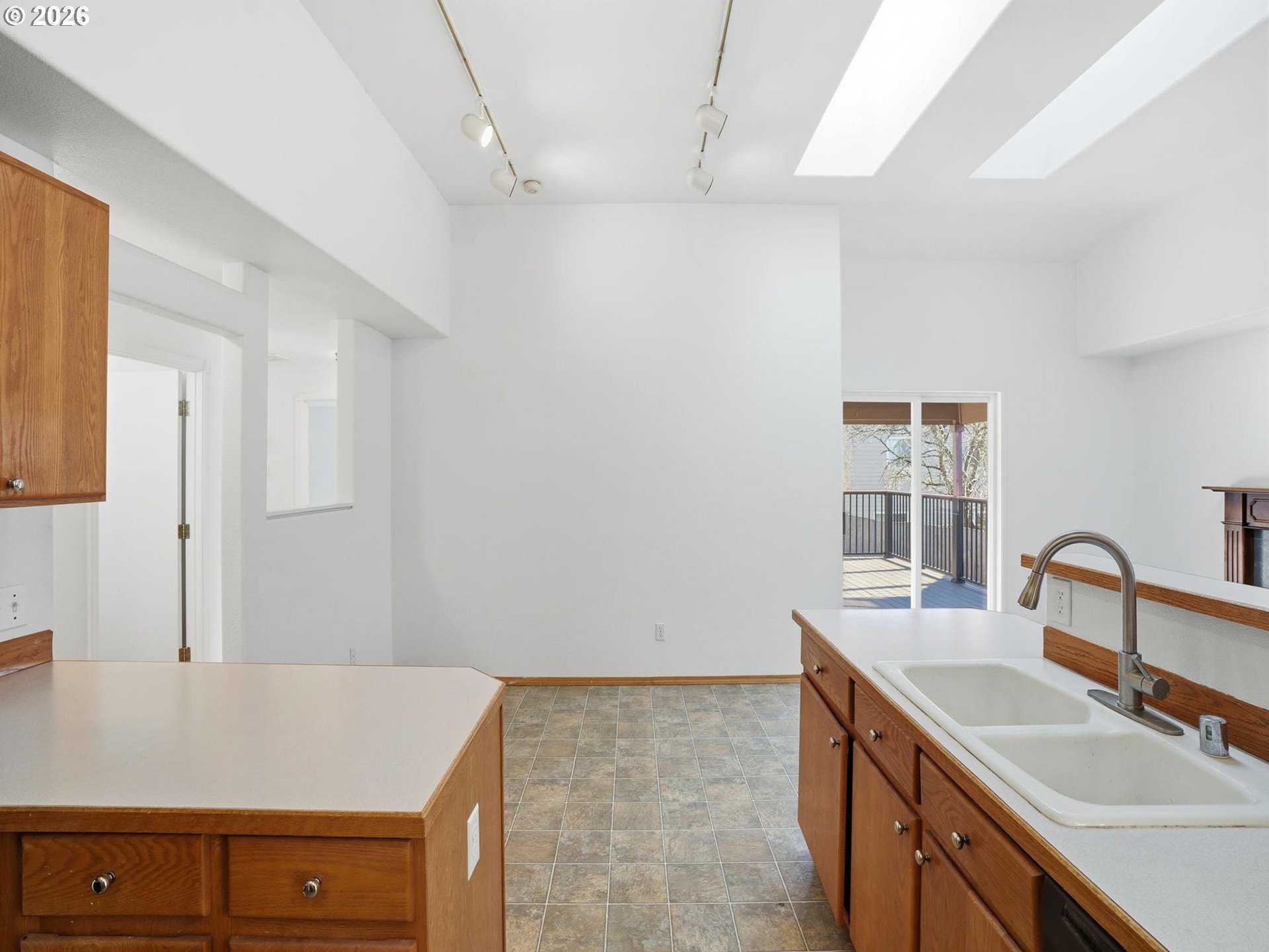 2556 Northwest Norwood Street Camas, WA 98607 - Photo 12 of 44 Kitchen