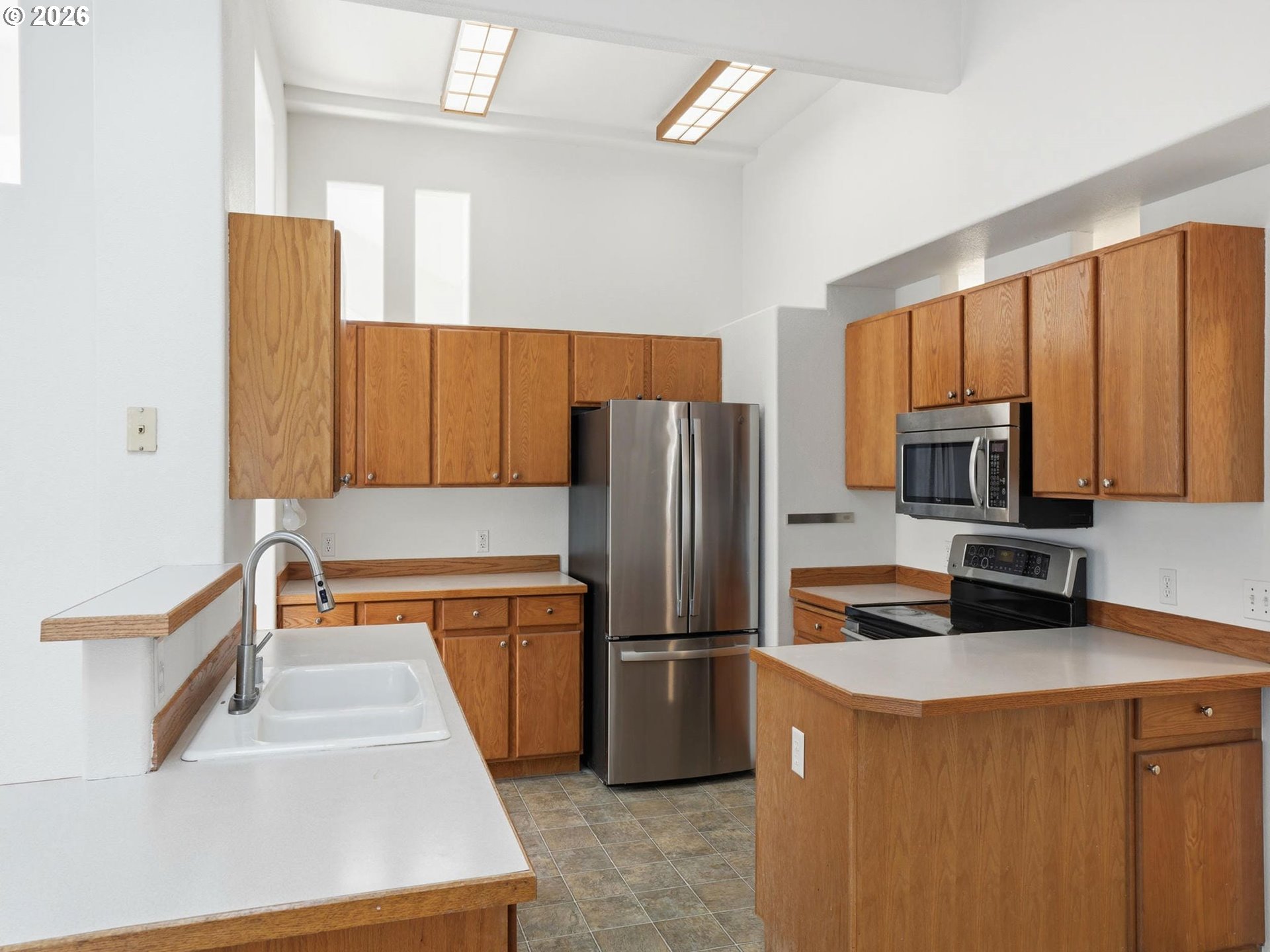 2556 Northwest Norwood Street Camas, WA 98607 - Photo 10 of 44 Kitchen