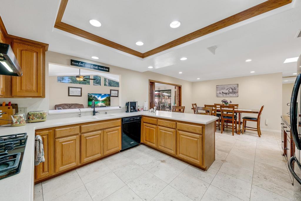 28841 Lilac Road Valley Center, CA 92082 - Photo 12 of 68