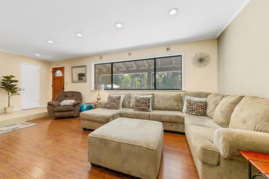 28841 Lilac Road Valley Center, CA 92082 - Photo 4 of 68