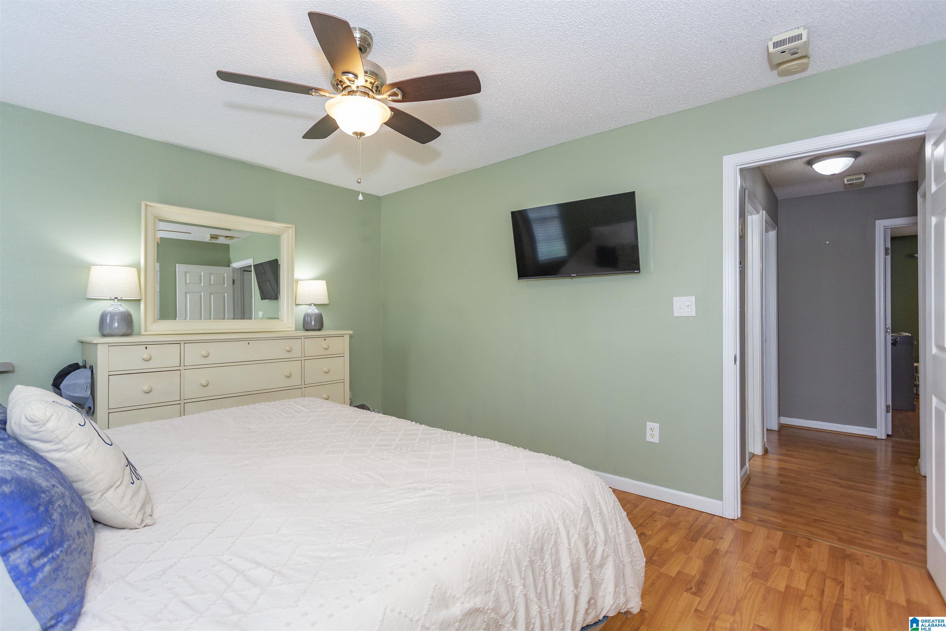 826 Meriweather Drive Calera, AL 35040 - Photo 12 of 23