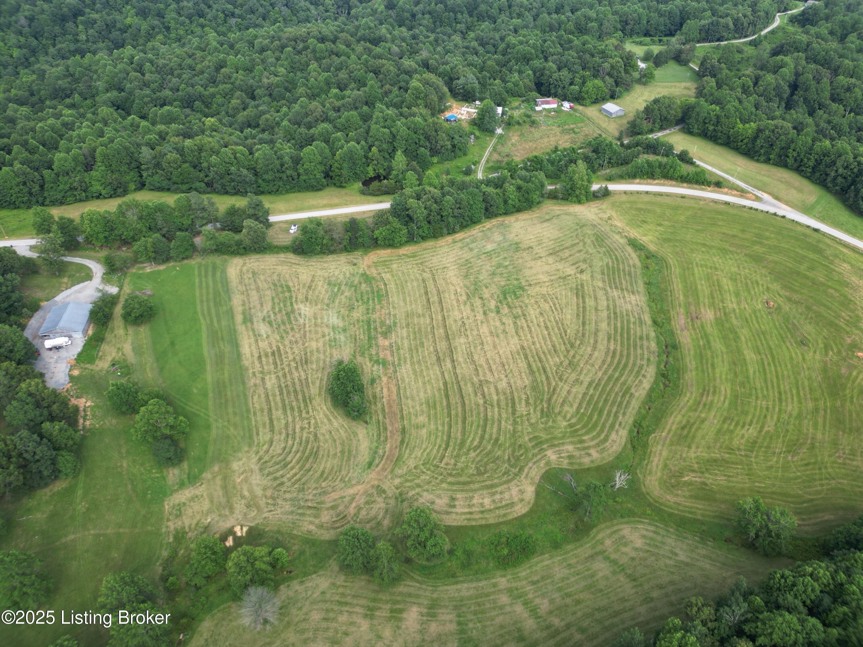 7 Attilla Road Buffalo, KY 42716 - Photo 3 of 9 dji_fly_20250630_180812_666_175123125377