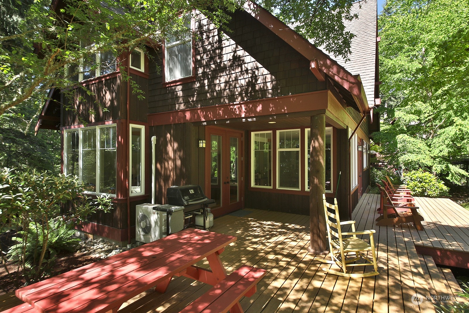 4453 Campbell Road Clinton, WA 98236 - Photo 2 of 29 Gallery Image 2