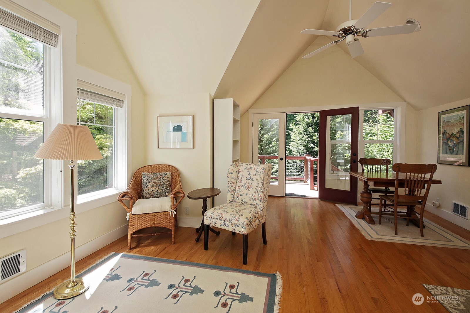 4453 Campbell Road Clinton, WA 98236 - Photo 23 of 29 Gallery Image 23