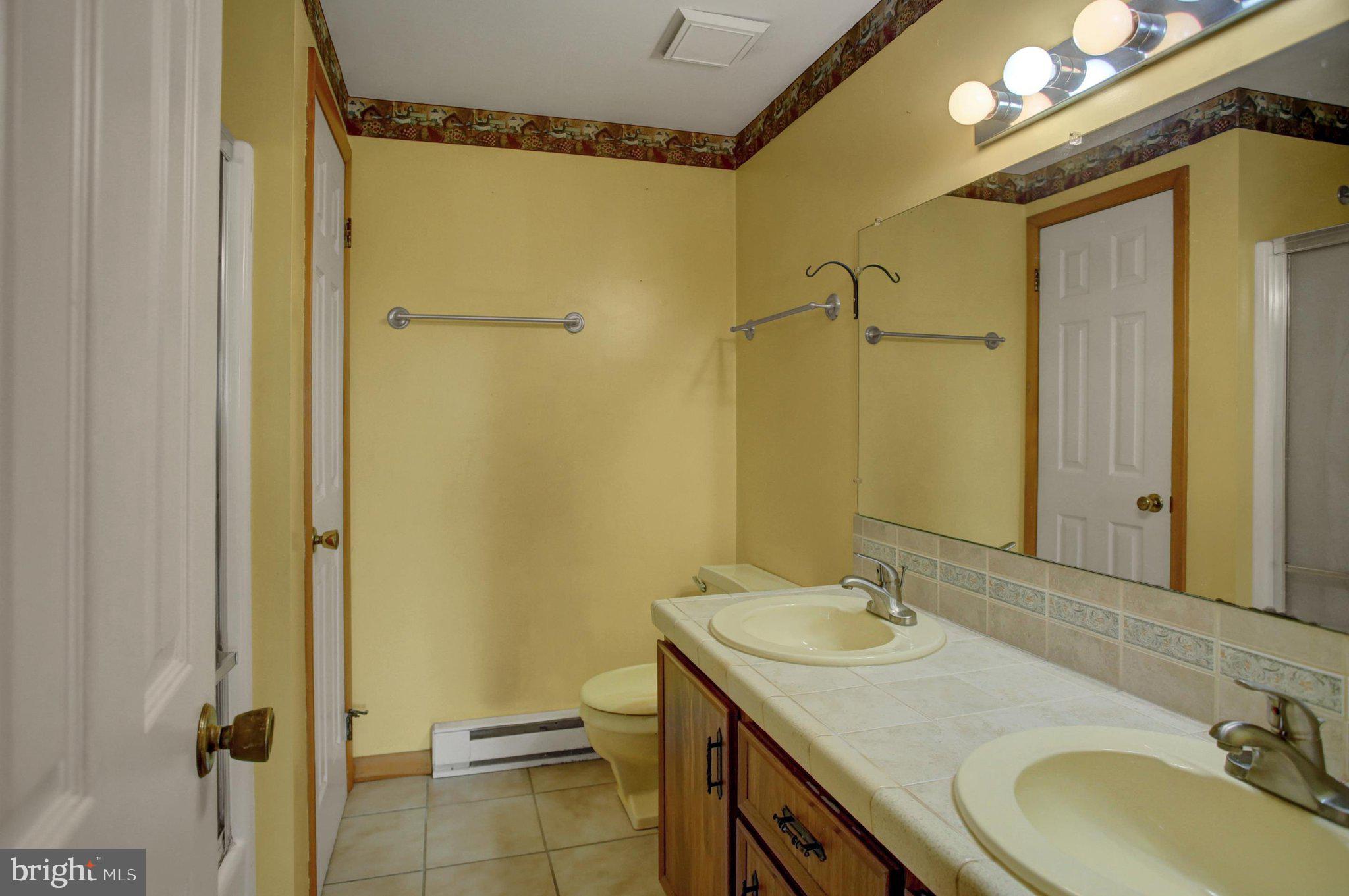 2424 Loop Road Chambersburg, PA 17202 - Photo 16 of 53 Gallery Image 16