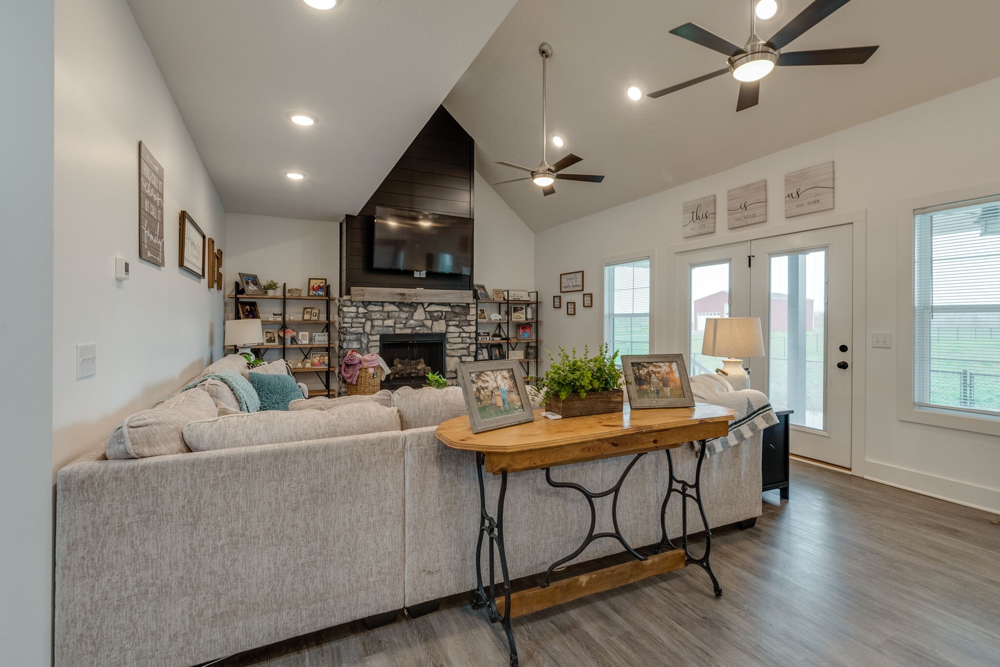 800 Armstrong Road Castalian Springs, TN 37031 - Photo 6 of 27 Gallery Image 6