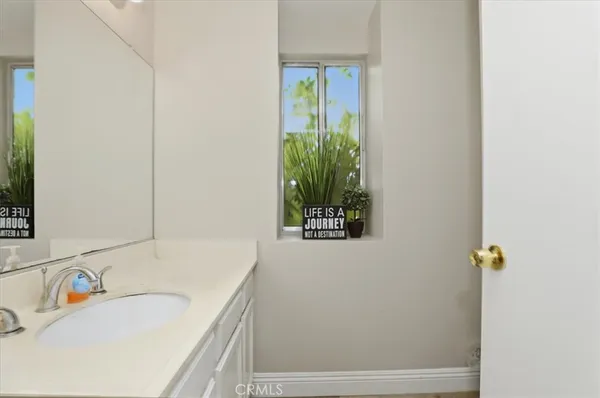 $549,900 | 39649 Oak Cliff Drive, Temecula, CA 92591