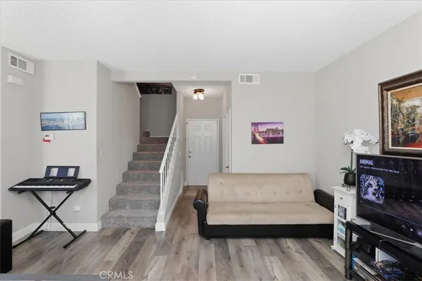 $549,900 | 39649 Oak Cliff Drive, Temecula, CA 92591