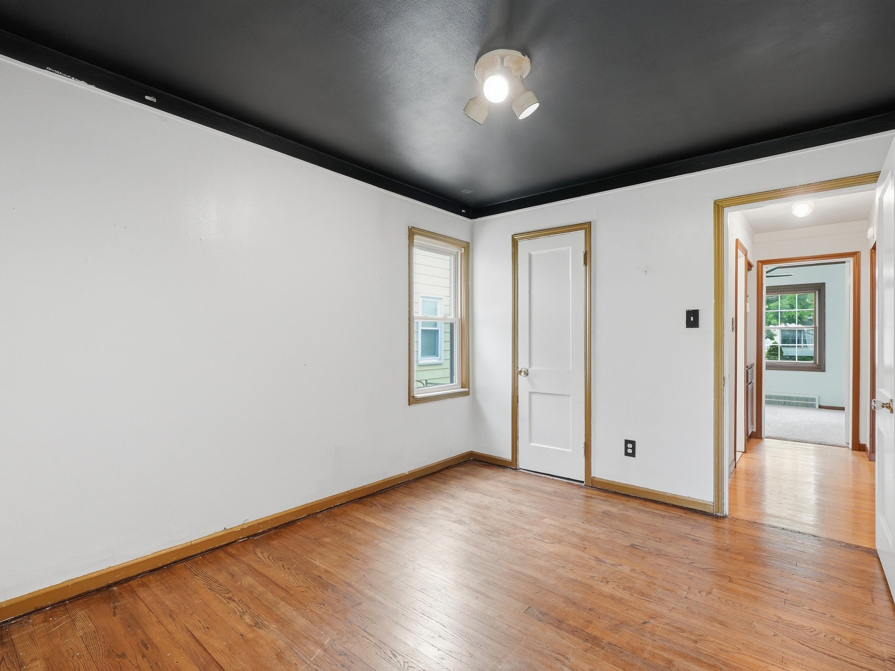 15943 Kinloch Street Redford, MI 48239 - Photo 13 of 35 DSC03463 (1)