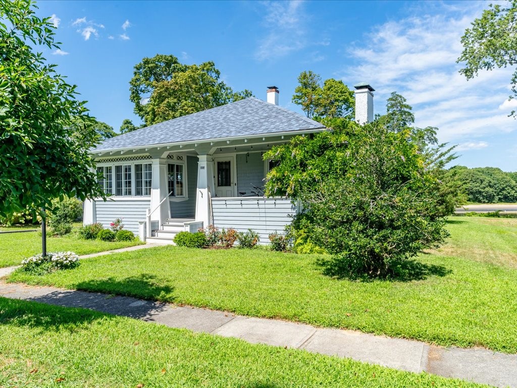 1102 Buttonwoods Avenue Warwick, RI 02886 - Photo 1 of 16