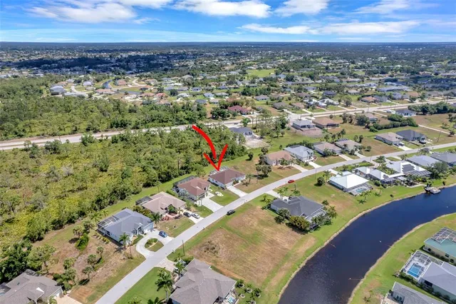 $3,200 | 131 White Marsh Lane, Rotonda West, FL 33947