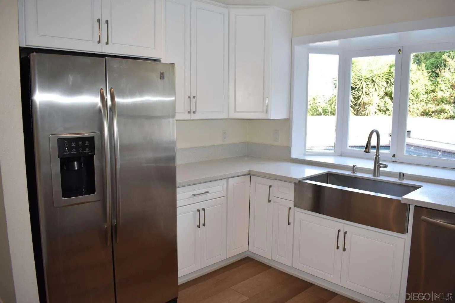 26658 Honey Creek Road Rancho Palos Verdes, CA 90275 - Photo 13 of 38 a kitchen with a refrigerator and a sink