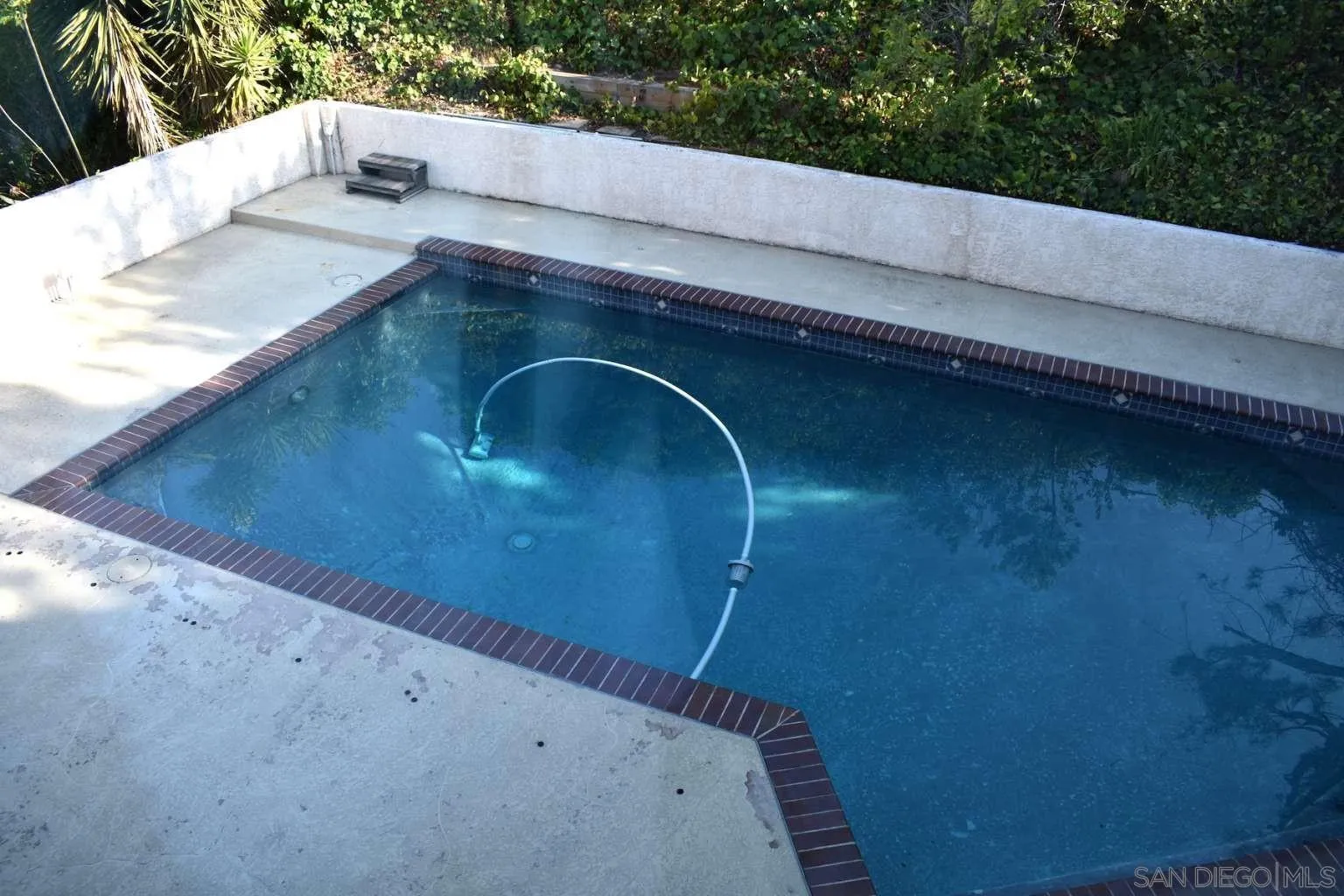 26658 Honey Creek Road Rancho Palos Verdes, CA 90275 - Photo 20 of 38 a view of outdoor space and yard