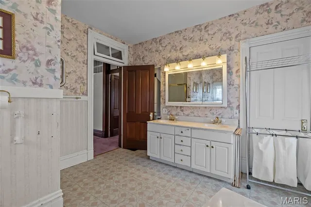 $411,000 | 7038 Pernod Avenue, St. Louis, MO 63139