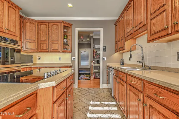 $795,000 | 1029 Fiddlers Way, Kingsport, TN 37664