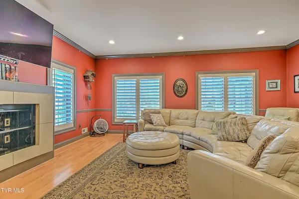 $795,000 | 1029 Fiddlers Way, Kingsport, TN 37664