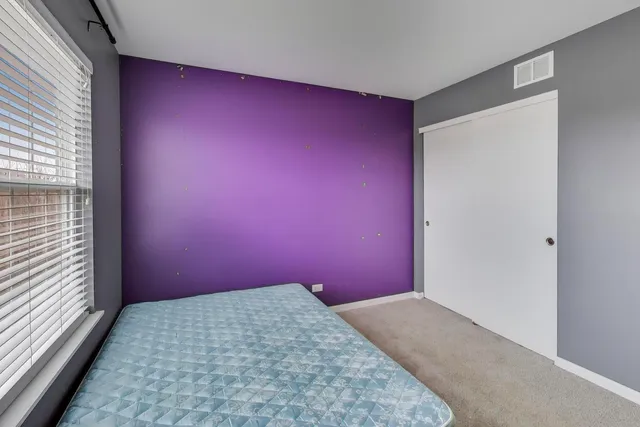 $289,500 | 676 South Jade Lane, Unit 676, Round Lake, IL 60073