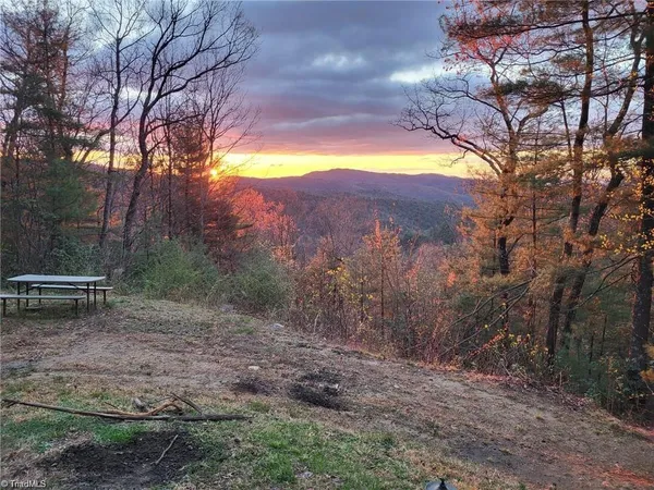 $765,000 | 0 Summit Road, Purlear, NC 28665