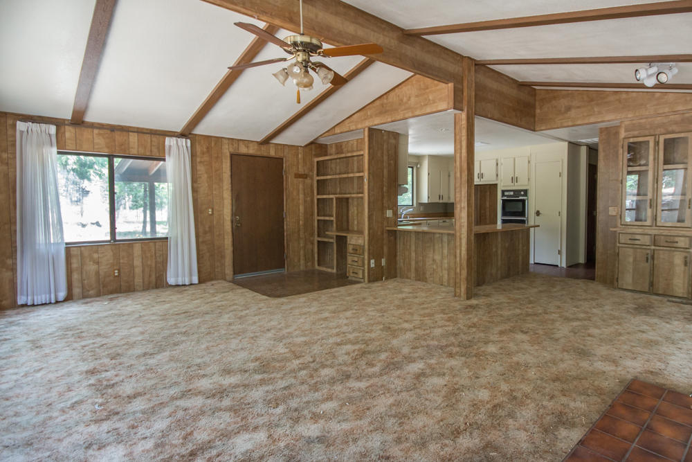 33037 Aleen Road Shingletown, CA 96088 - Photo 4 of 14 living1