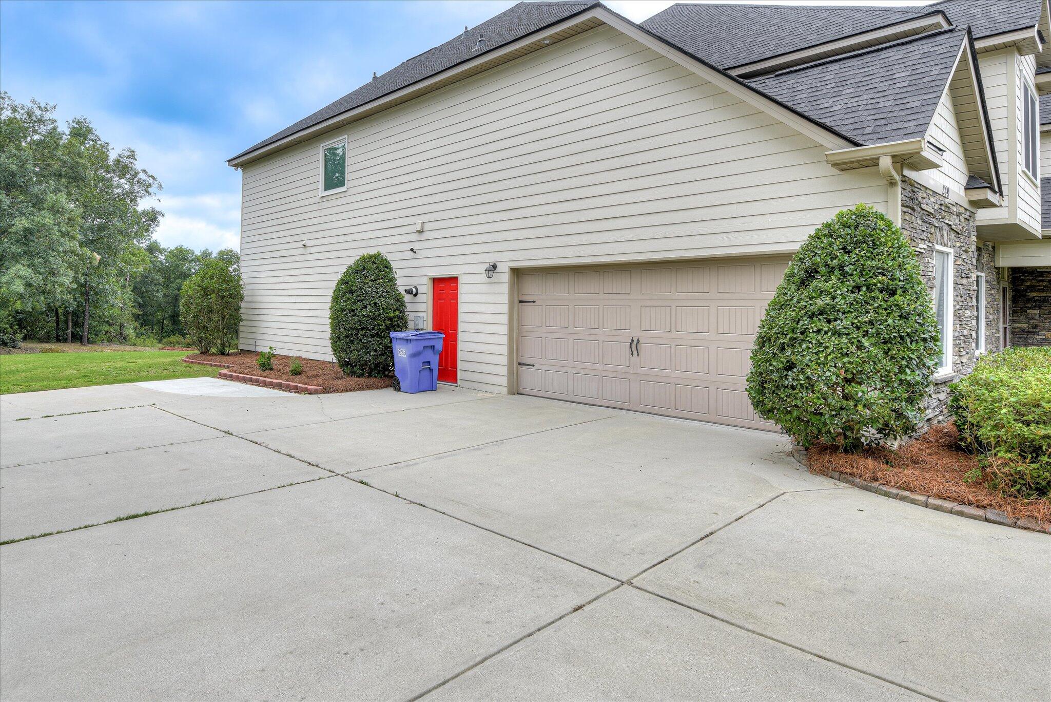 249 Pecan Grove Road North Augusta, SC 29860 - Photo 4 of 67 04-104