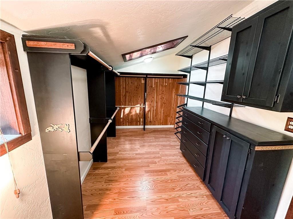 5164 Chowchilla Mountain Road Mariposa, CA 95338 - Photo 18 of 74 Master walk in closet
