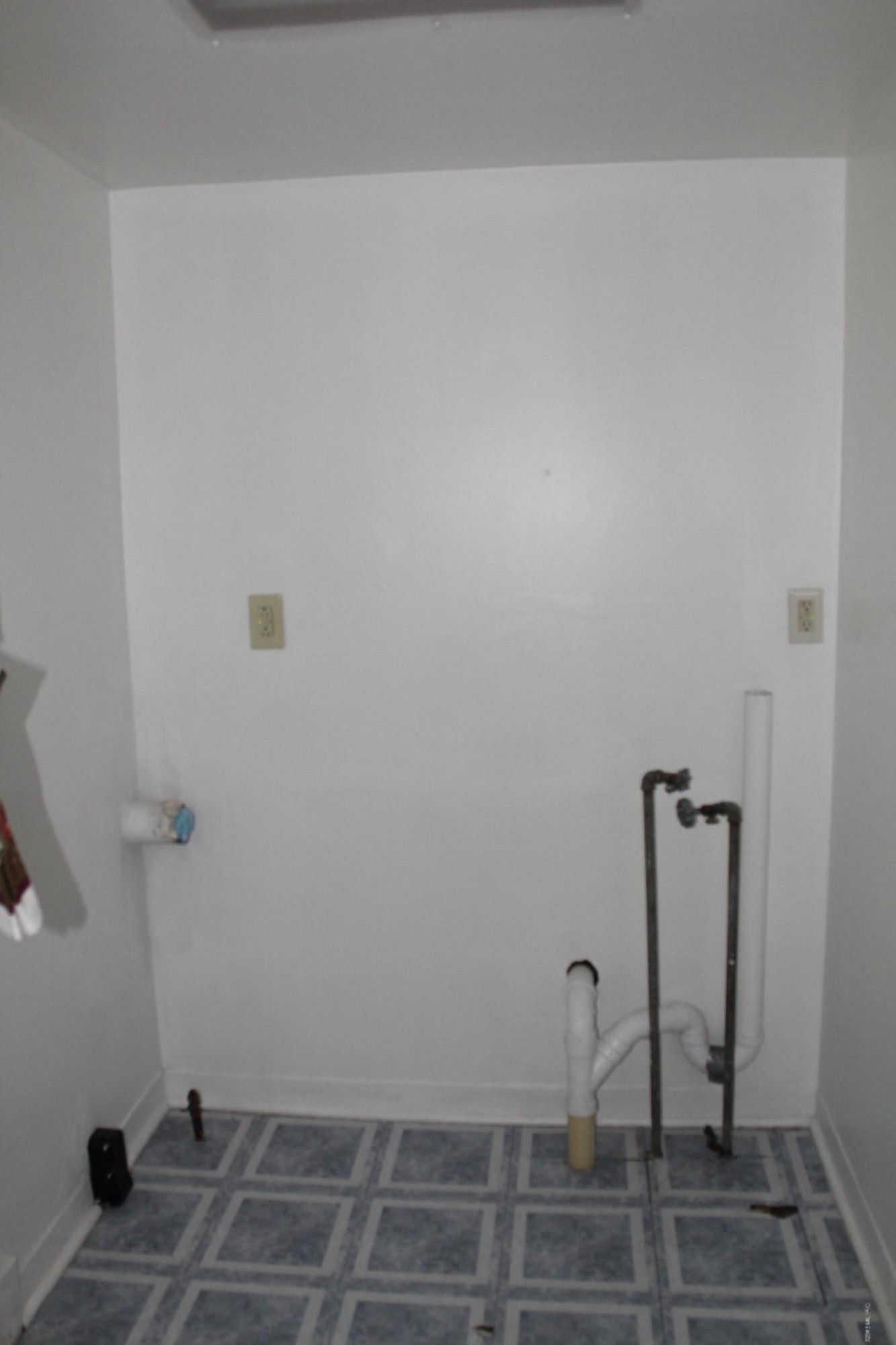 1780 Ruddiman Street Muskegon, MI 49441 - Photo 13 of 22 IMG_8843