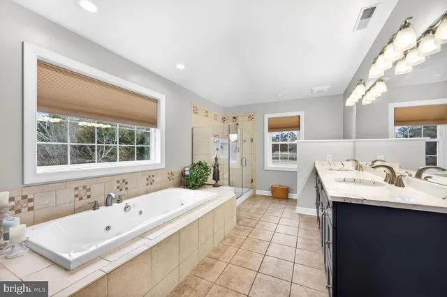 $1,100,000 | 5211 Heron Boulevard, Cambridge, MD 21613