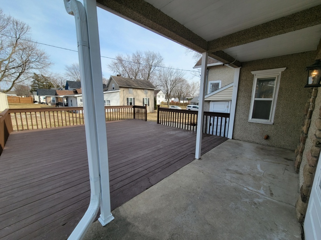300 East Erie Street Spring Valley, IL 61362 - Photo 4 of 22