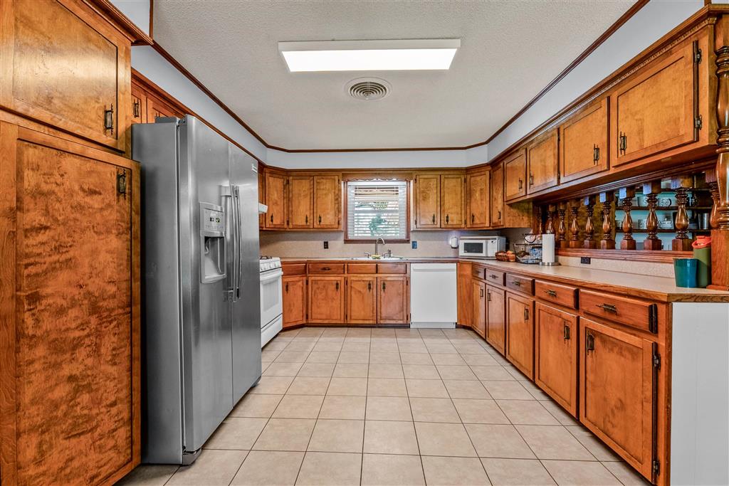 8094 Holland Road Hayes, LA 70647 - Photo 6 of 23